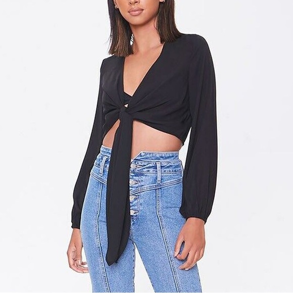 Forever 21 Tops - Forever 21 Black Plunging Tie Front Long Sleeve Crop Top (Size Small)